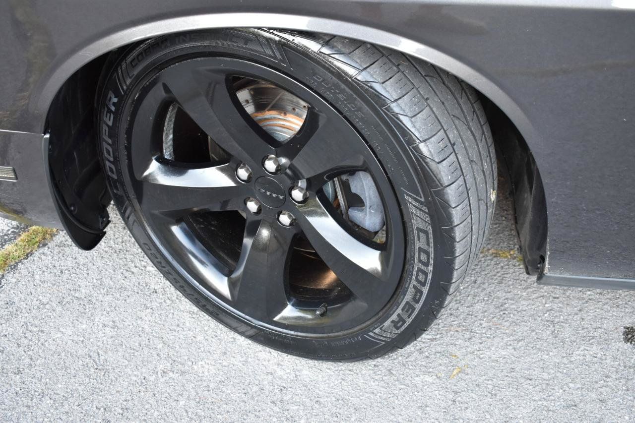 Used 2014 Dodge Challenger R/T w/ Blacktop Package RWD image 30