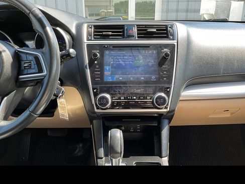 Used 2018 Subaru Outback 2.5i Premium AWD/4WD image 4