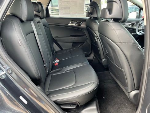 New 2025 Kia Sportage SX image 13