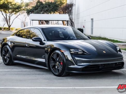 Used 2021 Porsche Taycan 4S w/ Premium Package image 56