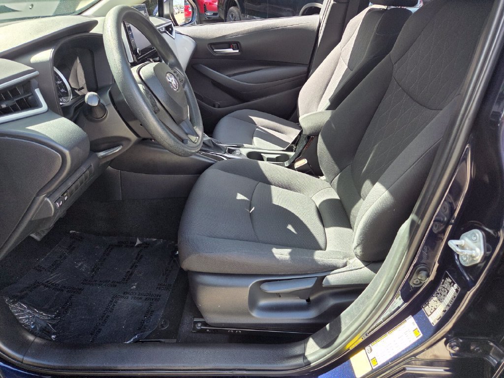 Used 2021 Toyota Corolla LE FWD image 9