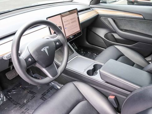 Used 2023 Tesla Model 3 Standard Range RWD image 17
