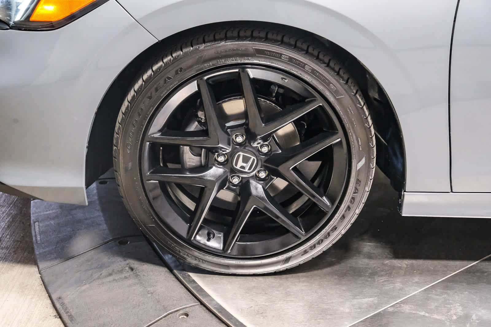 Used 2025 Honda Civic Sport image 10