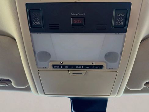 Used 2013 Lexus LS 460 w/ Comfort Pkg RWD image 26