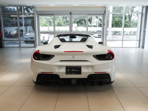 Used 2018 Ferrari 488 Spider RWD image 22