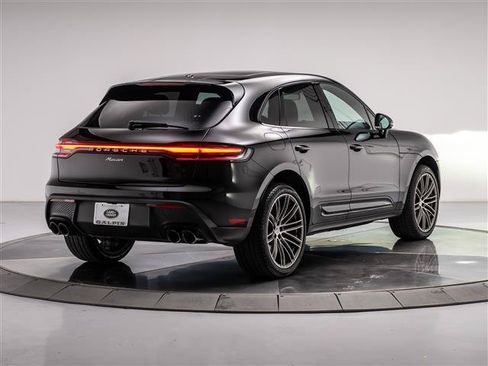 Used 2024 Porsche Macan AWD/4WD image 5