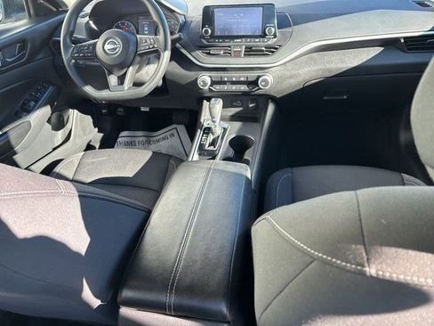 Used 2024 Nissan Altima 2.5 S image 36