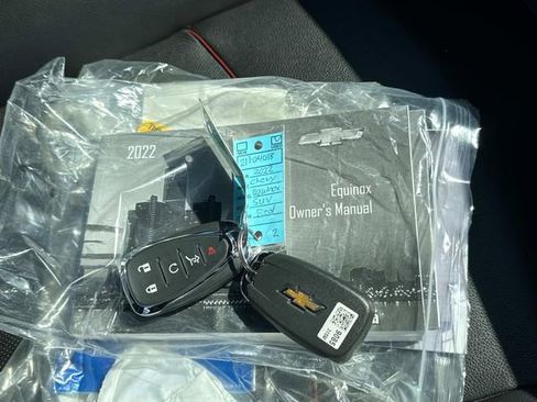 Used 2022 Chevrolet Equinox RS w/ RS Leather Package FWD image 6