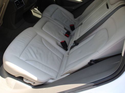 Used 2012 Audi Q5 2.0T Premium AWD/4WD image 31
