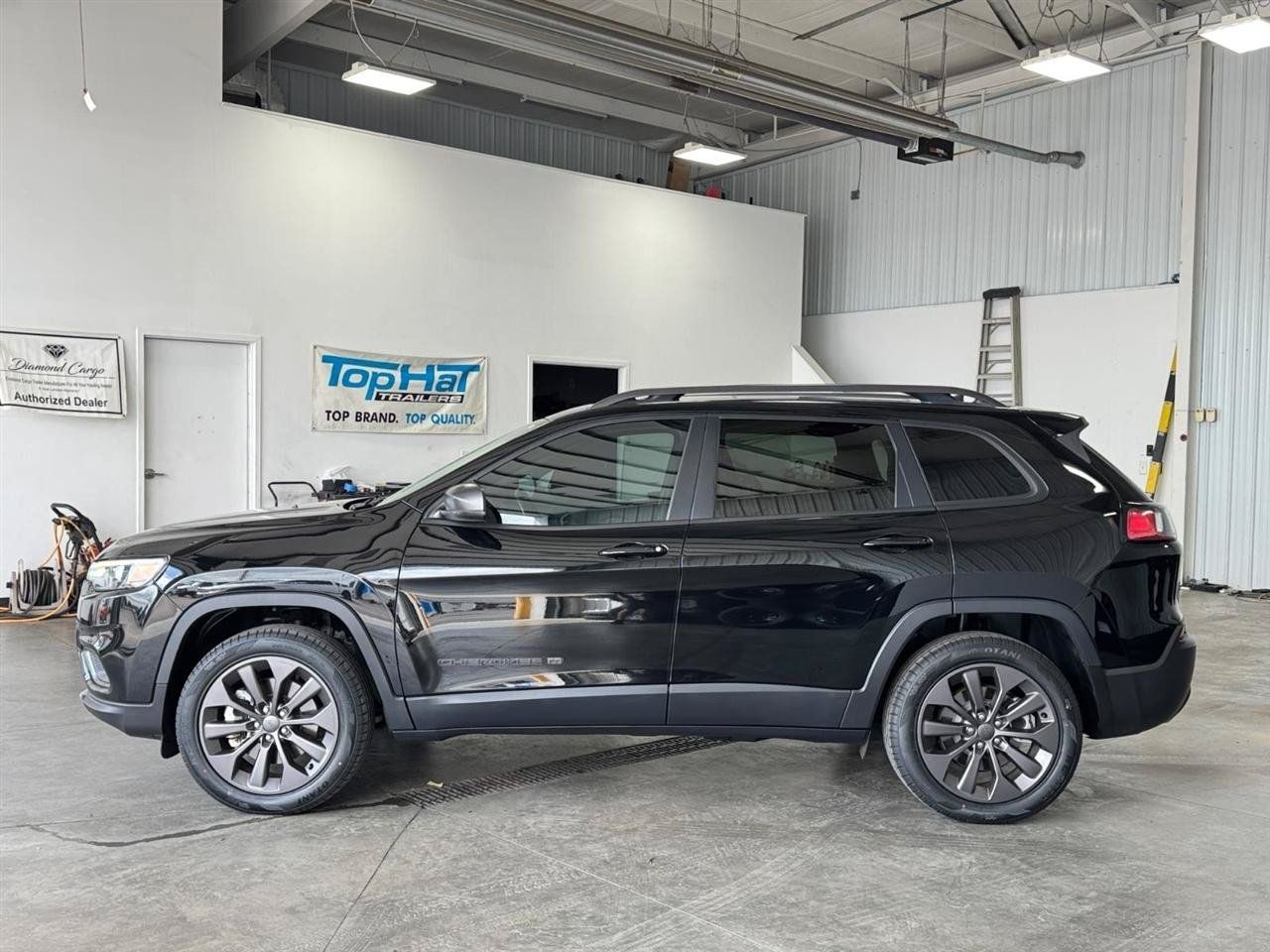 Used 2021 Jeep Cherokee Latitude Lux 80th Anniv w/ Quick Order Package 26U 80TH AWD/4WD image 31