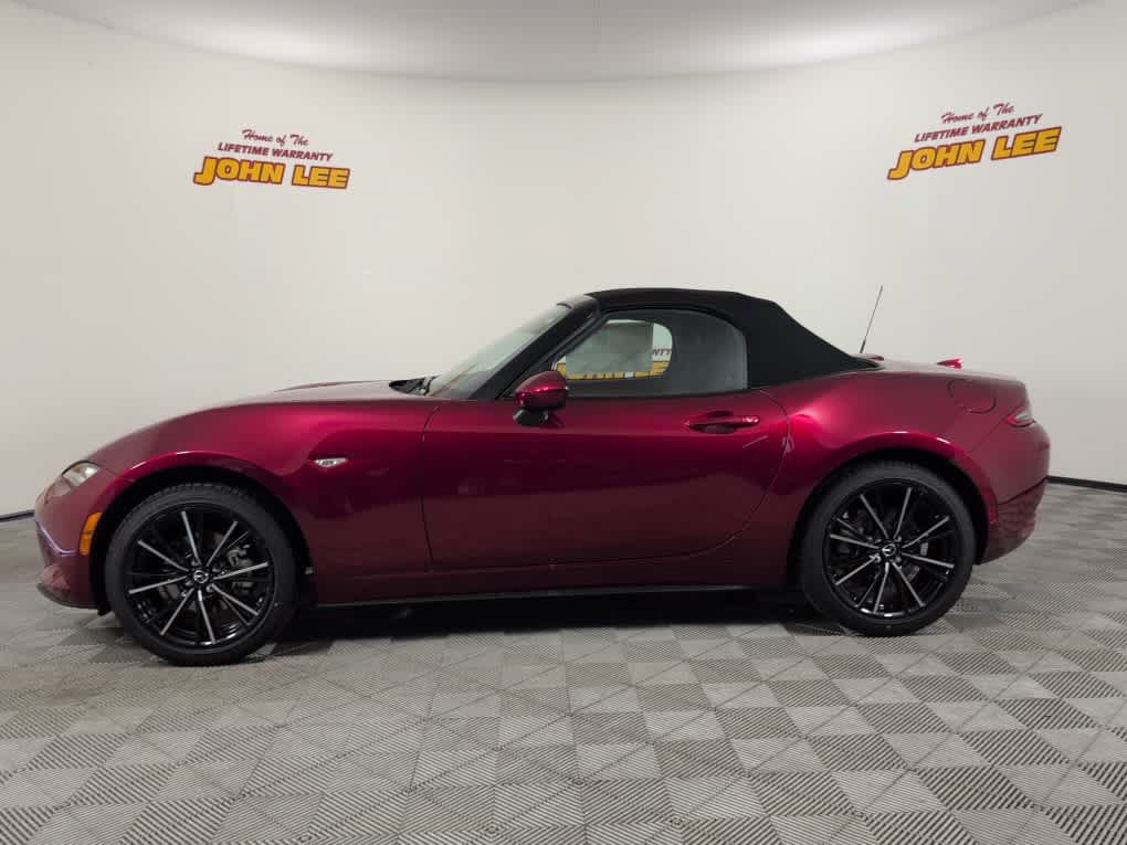 New 2026 MAZDA MX-5 Miata Grand Touring RWD image 2