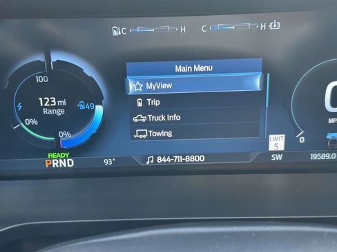 Used 2023 Ford F150 Lightning Platinum image 24