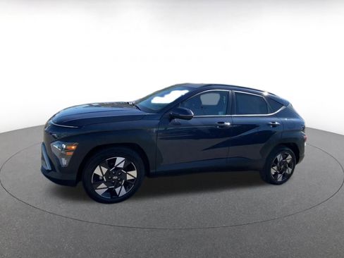 Used 2025 Hyundai Kona SEL image 8