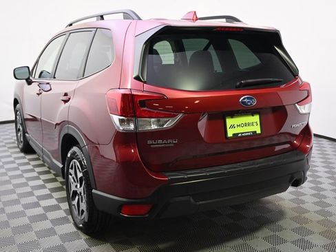 Used 2021 Subaru Forester Premium image 4