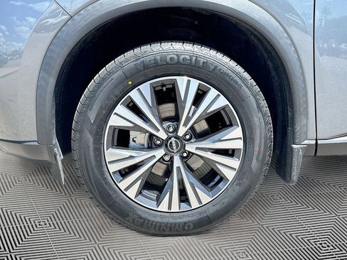 Used 2023 Nissan Rogue SV FWD image 27