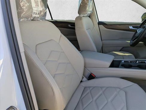 New 2026 Volkswagen Atlas SE image 28