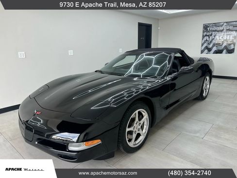 Used 2004 Chevrolet Corvette Convertible w/ Preferred Equipment Group image 7