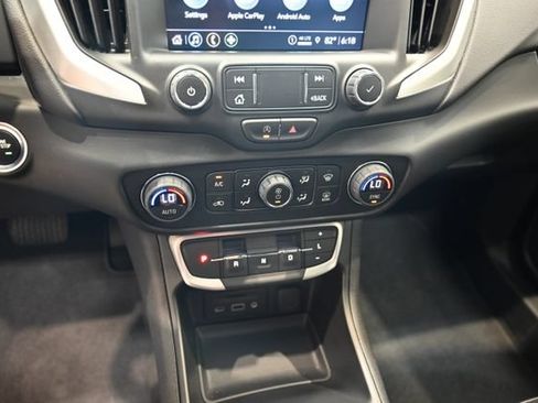 Used 2023 GMC Terrain SLT FWD image 17
