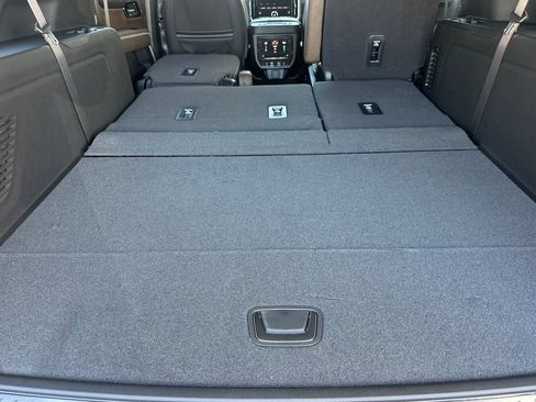New 2026 GMC Yukon XL Denali Ultimate AWD/4WD image 17
