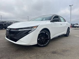 New 2026 Nissan Sentra SR w/ SR Premium Package FWD 360° Tour