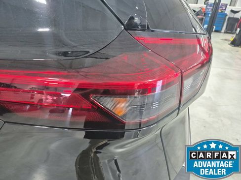 Used 2023 Nissan Rogue SL w/ SL Premium Package FWD image 25