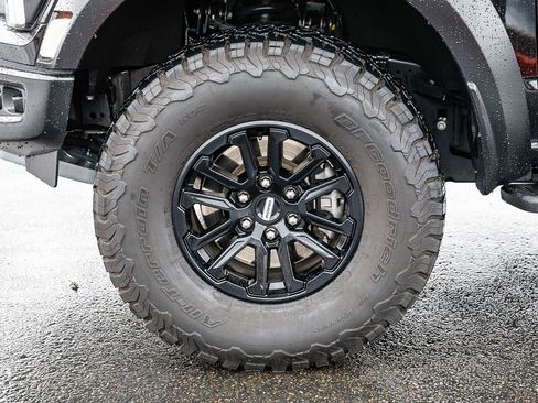 Used 2025 Ford F150 Raptor image 9