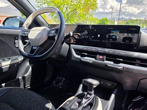 Certified 2025 Kia K4 GT-Line w/ GT-Line Sunroof Package FWD image 15