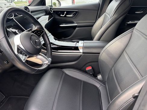 Used 2024 Mercedes-Benz GLC 300 image 8