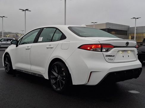 New 2026 Toyota Corolla SE FWD image 4