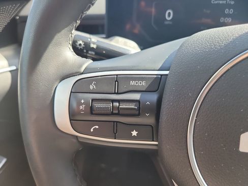 Used 2025 Kia K5 EX FWD image 31