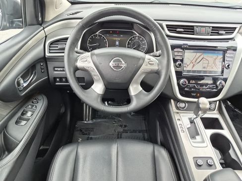 Used 2018 Nissan Murano Platinum FWD image 9