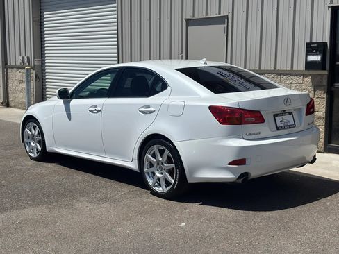 Used 2007 Lexus IS 350 RWD image 5