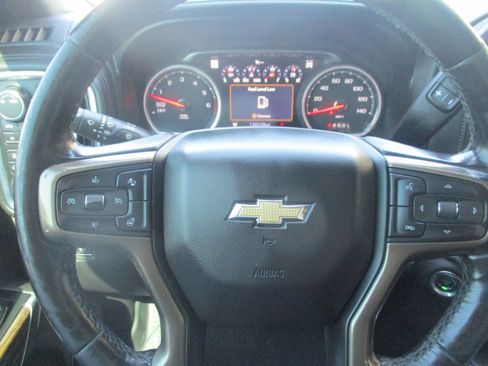Used 2020 Chevrolet Silverado 1500 High Country w/ Technology Package AWD/4WD image 24