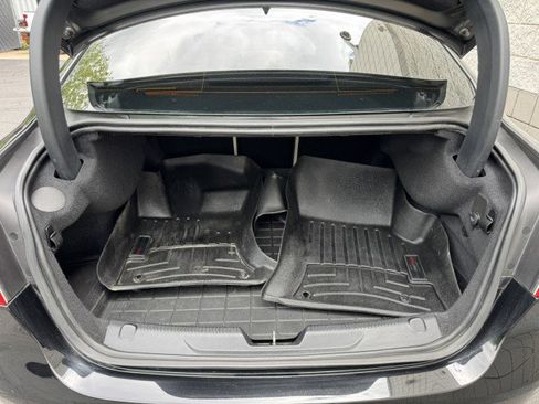 Used 2018 Jaguar XE S AWD/4WD image 9