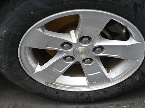 Used 2015 Chevrolet Malibu LT FWD image 25