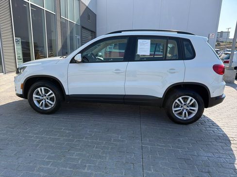 Used 2017 Volkswagen Tiguan S AWD/4WD image 2