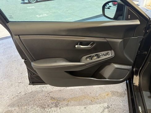 Used 2021 Nissan Sentra SV FWD image 28