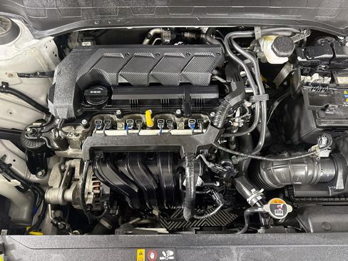 Used 2022 Hyundai Venue SEL FWD image 38