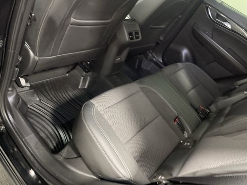 Used 2023 Buick Envision Preferred w/ Sport Touring Package image 17