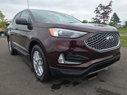 Used 2024 Ford Edge SEL w/ Convenience Package