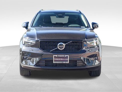 Used 2026 Volvo XC40 B5 Plus AWD/4WD image 5