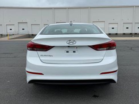 Used 2018 Hyundai Elantra SEL FWD image 5
