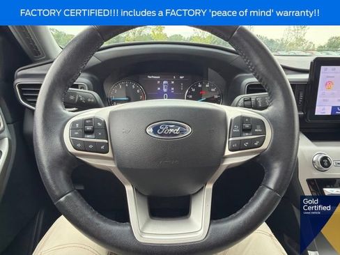 Used 2023 Ford Explorer XLT w/ Equipment Group 202A AWD/4WD image 46
