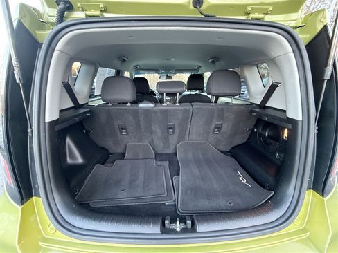 Used 2017 Kia Soul + image 19