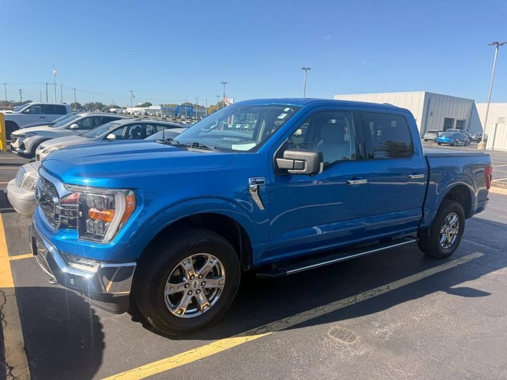 Used 2021 Ford F150 XLT w/ Equipment Group 302A High AWD/4WD image 3