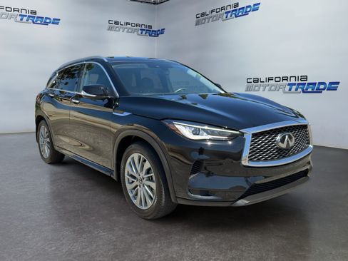Used 2023 INFINITI QX50 Luxe w/ Cargo Package FWD image 3