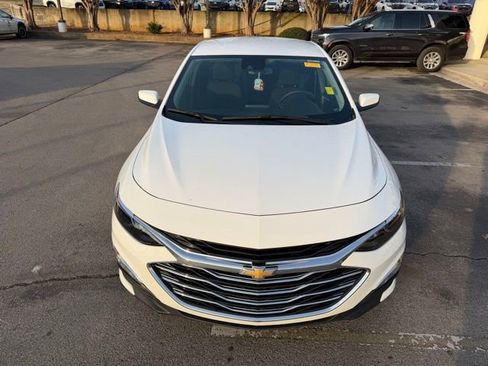 Certified 2025 Chevrolet Malibu LS image 10