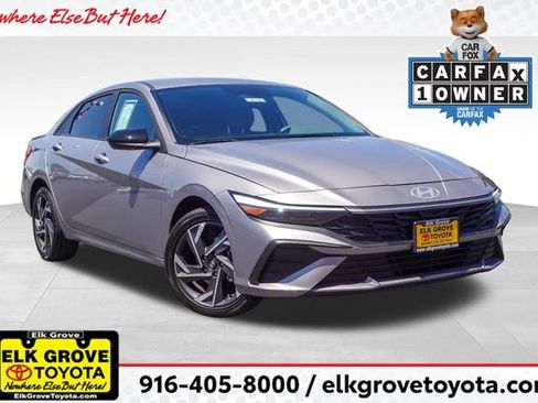 Used 2025 Hyundai Elantra SEL FWD image 1