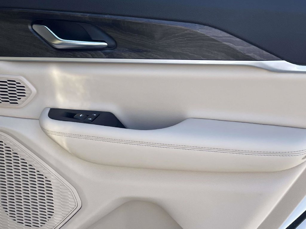 New 2027 Jeep Grand Cherokee Limited AWD/4WD image 19