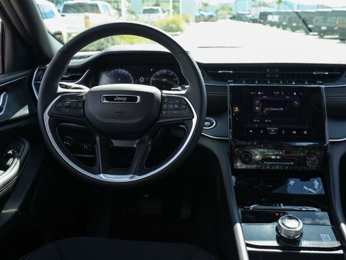 New 2026 Jeep Grand Cherokee L Laredo image 22